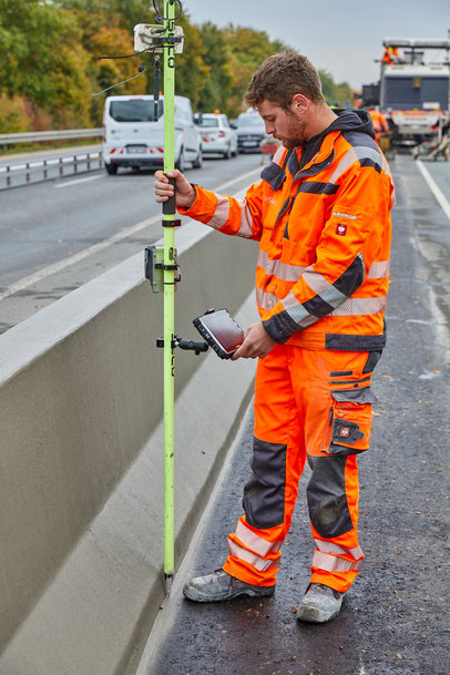 Wirtgen Stringless Concrete Paving on the A 43 with AutoPilot 2.0
